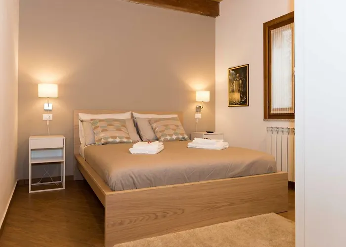 Lasi House